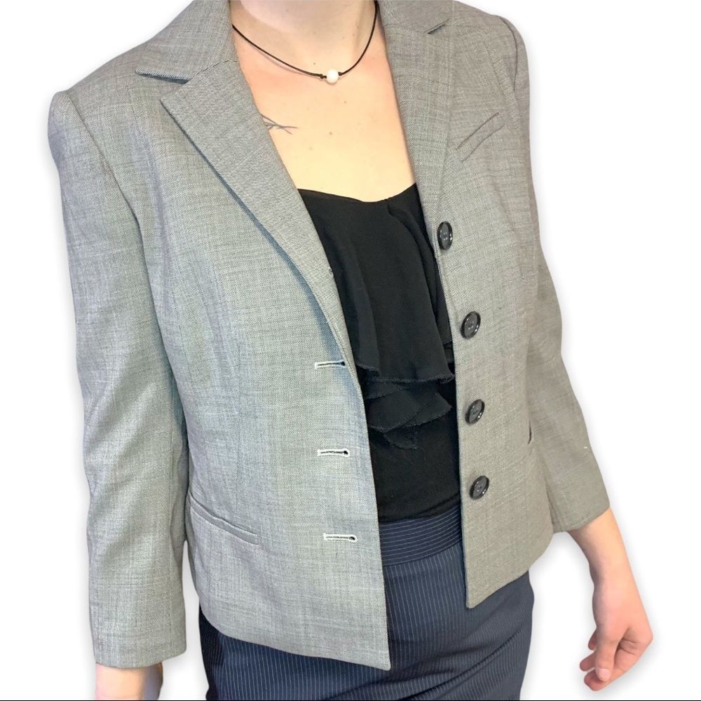 Ann Taylor Light Gray Cropped Long-Sleeve Button-up Professional Work Blazer 0